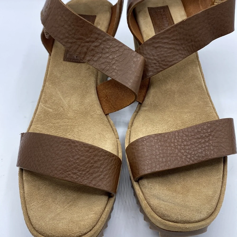 Pedro Garcia Brown‎ Wedge Sandals size 10